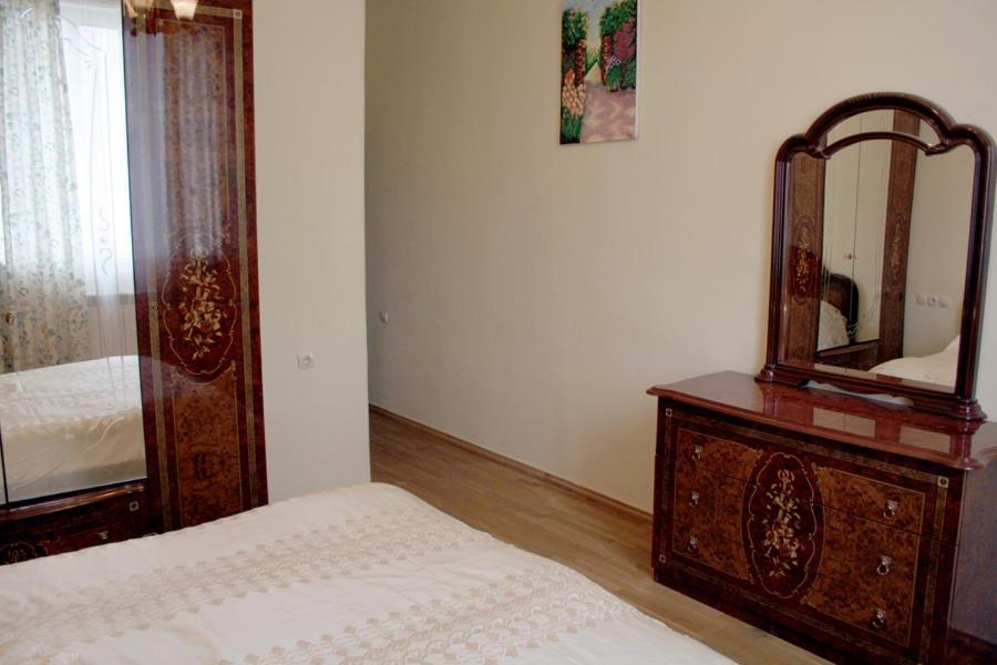 Luxury Duplex in Yerevan Center Buitenkant foto